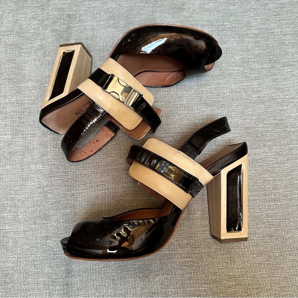 NO. 704B Open Toe Shoes Size 8 + *20% OFF if you buy 4 items I sell!*